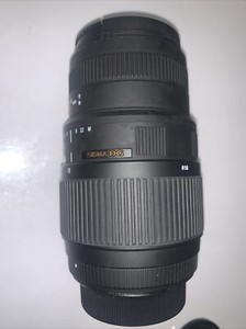 Sigma 70-300mm f/4-5.6 DG Macro Sony A Mount Lens - Excellent Condition
