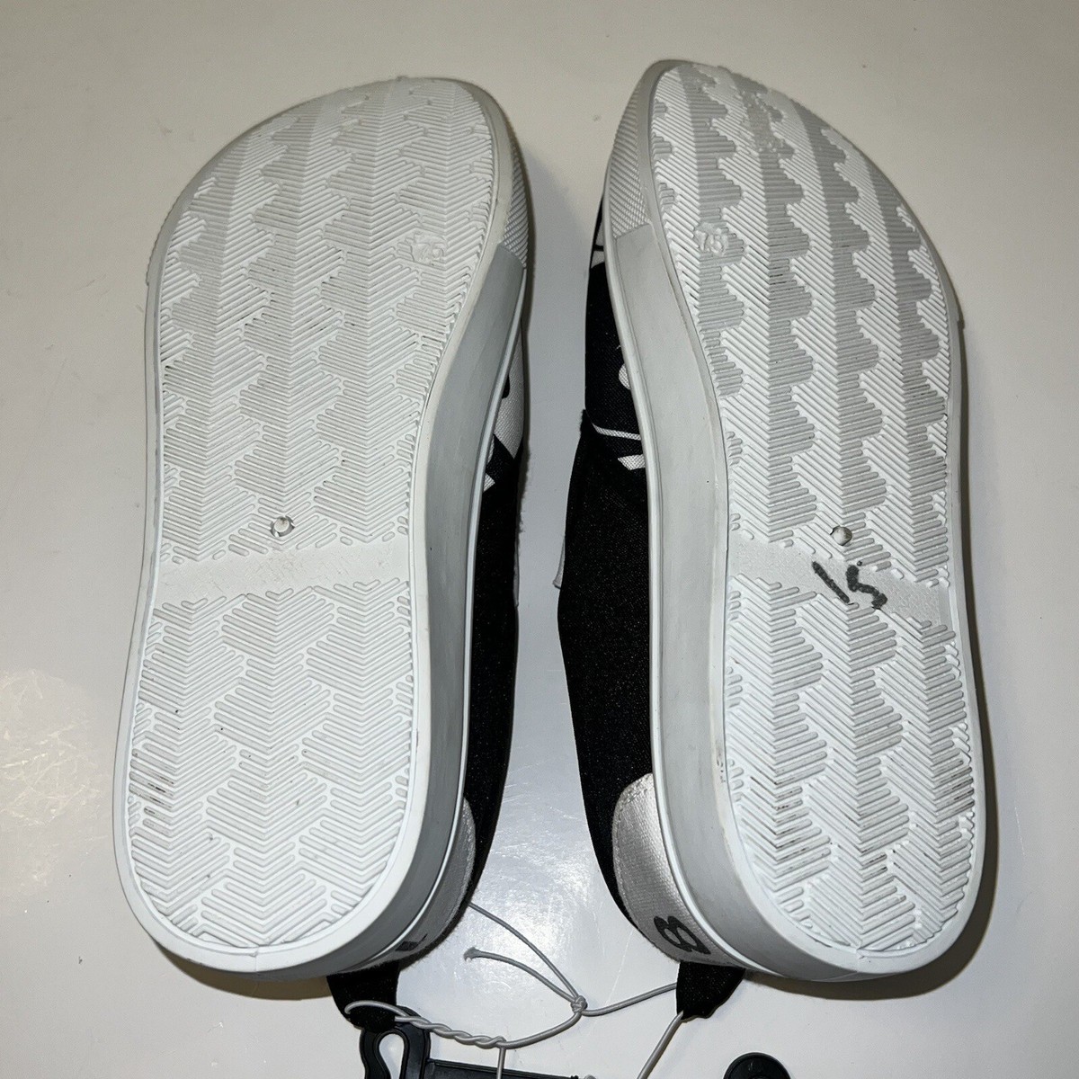 Disney Mickey Mouse Slip On 1928 Star Black White Sneakers Mens Size 7 BRAND NEW NEW Disney 1928 Star Black and White Mickey Mouse Slip On  main image 3