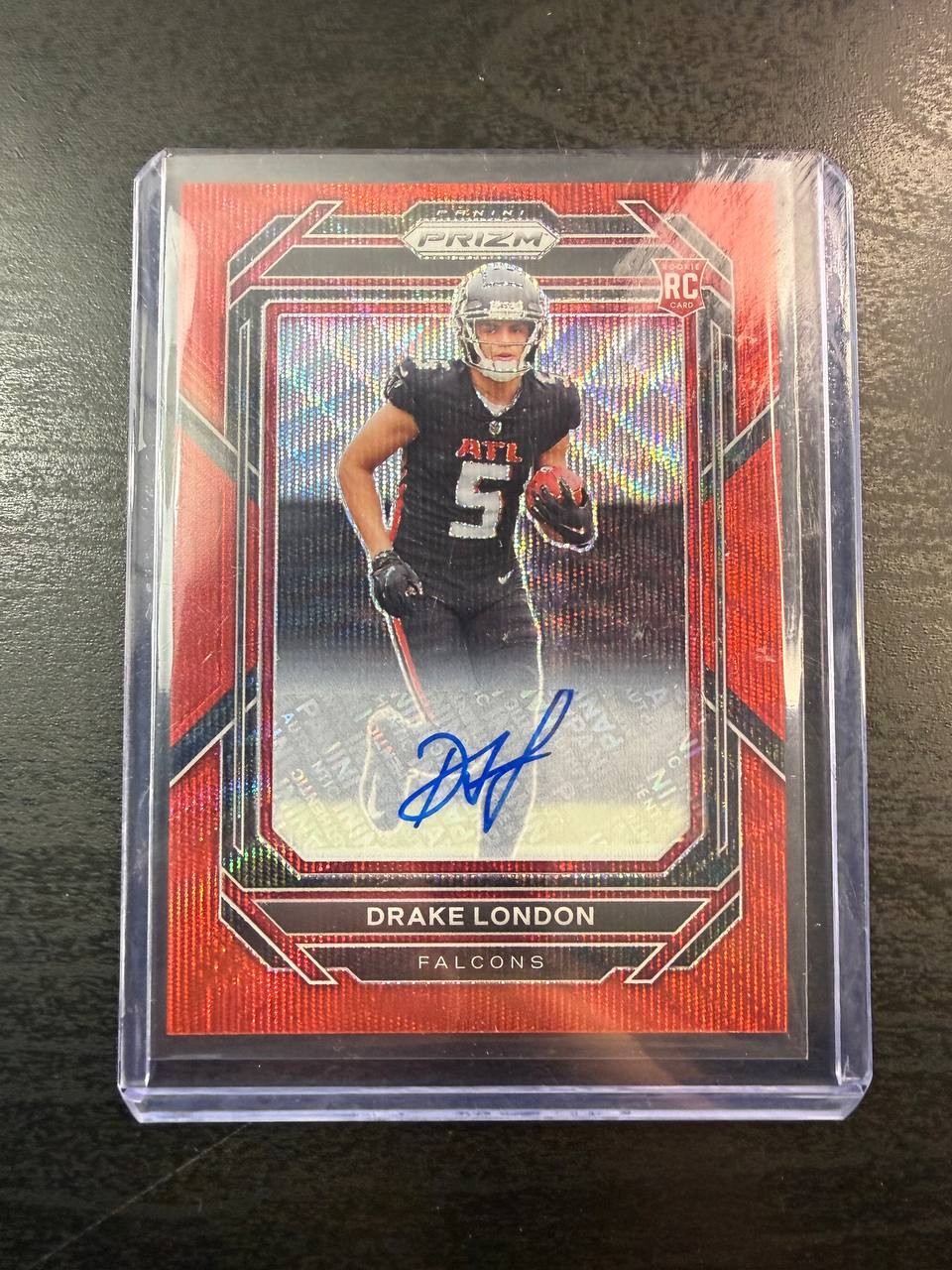 2022 Panini Prizm Rookie Drake London #308 Red Wave Prizm Auto 083/149