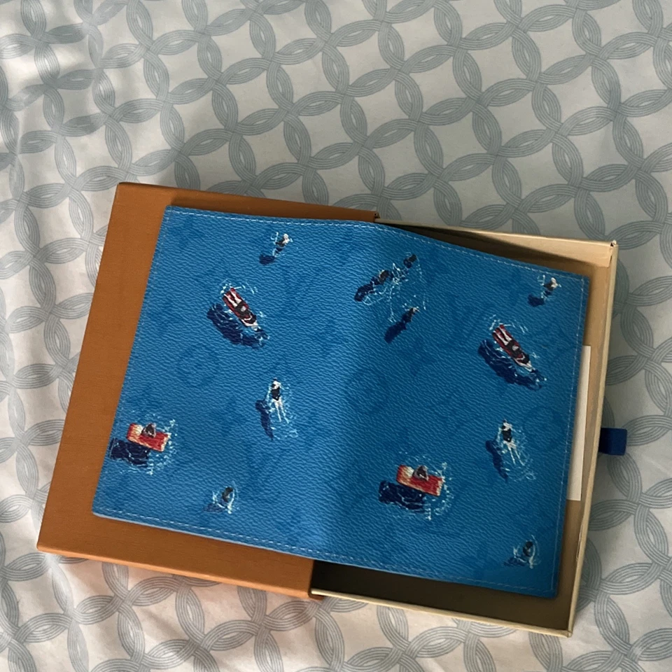 Organizador de bolsillo para piscina Louis Vuitton Blue Lagoon - Envío al día siguiente Foto 3 de 3