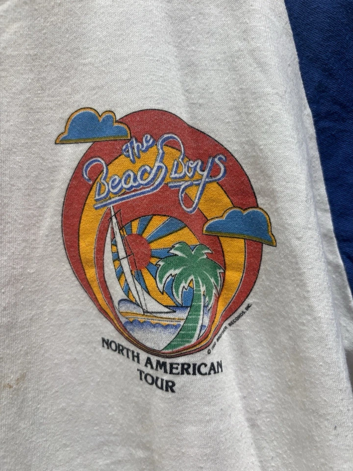 Camiseta 1982 The Beach Boys Tour Vintage Raglan Anos 80 Concerto Tamanho Médio - Imagem 3 de 4
