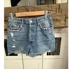 Divided H M Denim Cutoff Shorts Sz 6 Distressed Embroidered Trim Pockets