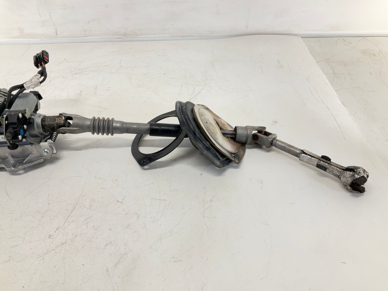 14-20 MASERATI Ghibli Steering Column CM
