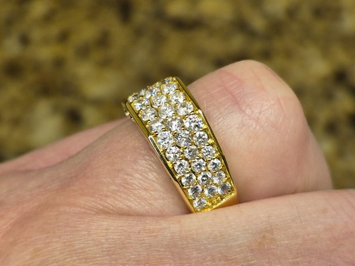 Sonia Bitton 18K Yellow Gold 1.92ct Diamond Band Ring