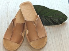 Women's leather slippers, Natural flip-flops with open toe, Slip-on. Handmade