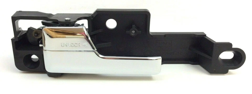 Manija de puerta cromada interior del lado del conductor delantero izquierdo Ford Fusion Lincoln MKZ OEM Foto 2 de 4