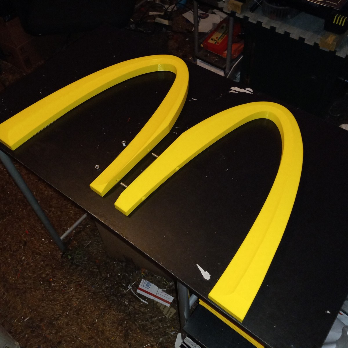 セール！希少！Mcdonald's アーチロゴ 特大サイズ s-l400.jpg