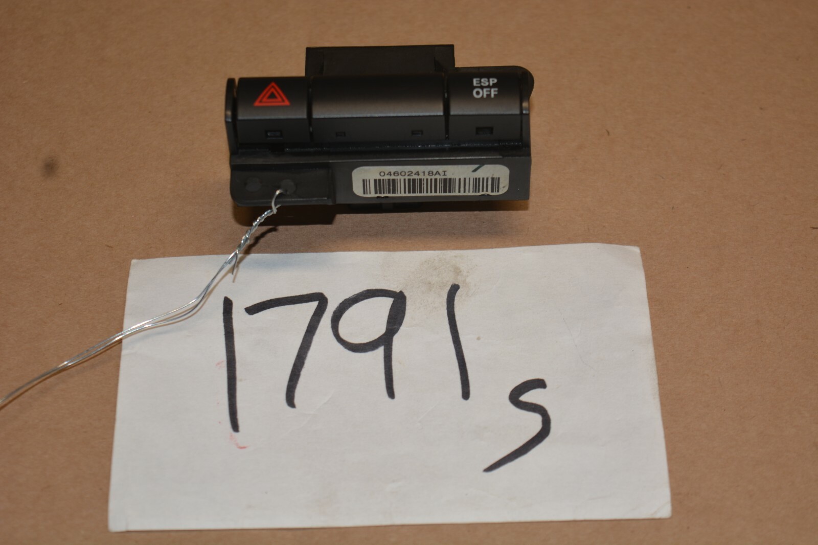 08 09 10 Caravan Dash ESP ON/OFF Hazard Light Switch Control Power #1791-S 