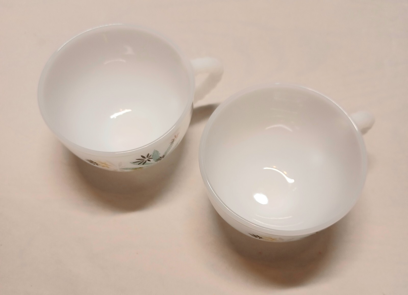 Vtg The Federal Glass Co. Atomic Flower Patio Snack Set For 4 In