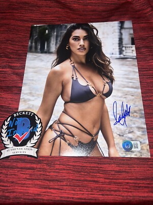 Lorena Durán Signed 8x10 Photo Sports Illustrated Swimsuit Model Beckett #4