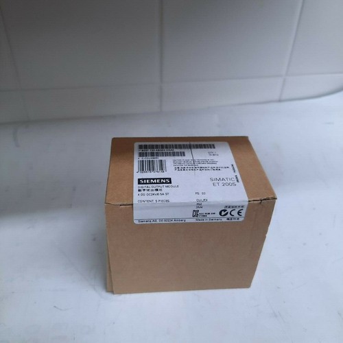 Siemens SIMATIC ET 200S  6ES7132-4BD02-0AA0 5 MODULES 4 DO - Picture 1 of 3