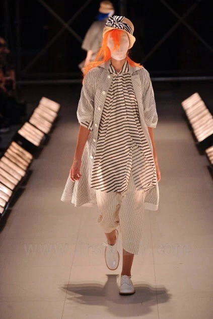 Chaqueta de botones largos a rayas Junya Watanabe Comme des garcons AD2010 Foto 2 de 4