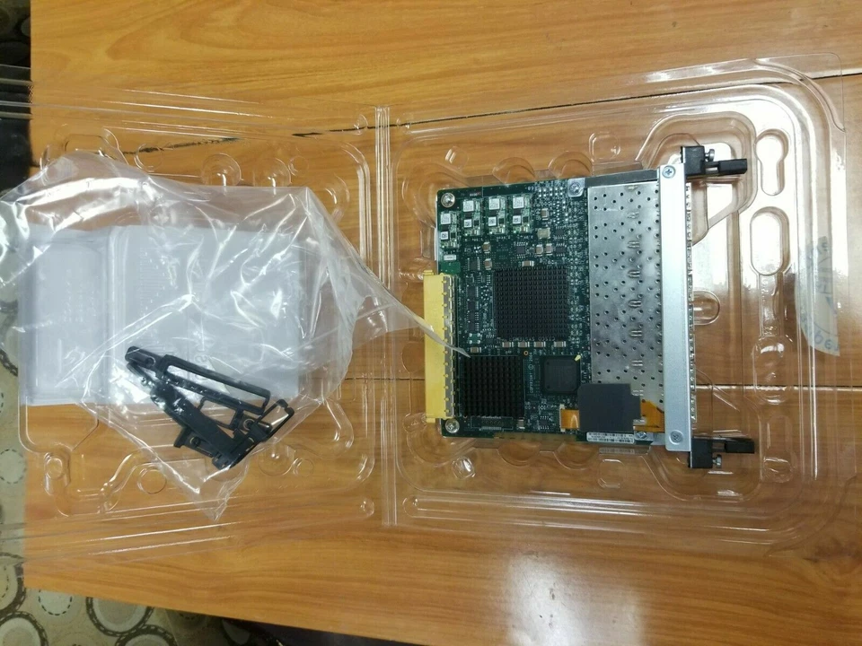 Cisco SPA-8X1GE-V2 8-Port 1G Ethernet Shared Port Adapter - Image 3 of 3