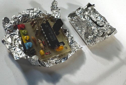 NOS N Scale Signal Light – Dual-Head Vertical | 2 Circuit Boards | Very Nice - Picture 4 of 6