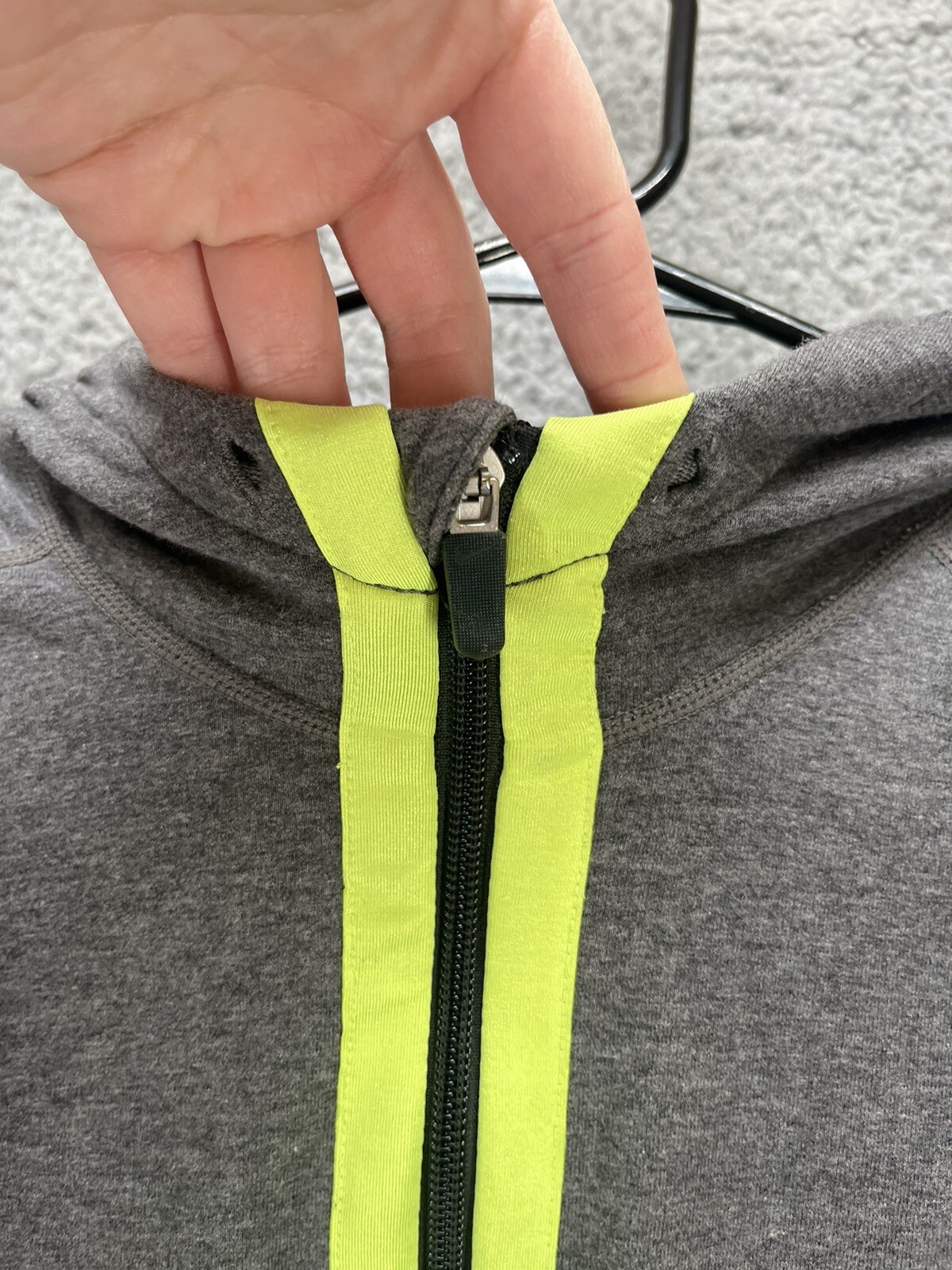 Nike Therma Fit Womens Gray Yellow Reflective Hoodie Full Zip Medium