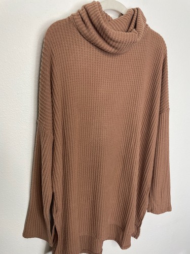 Zenana Thermal Waffle Knit Cowl Neck Hi-Low Tunic Oversized Sweater Cocoa Rayon - 第 11/21 張圖片