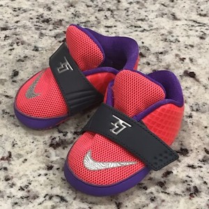 infant soft bottom nikes