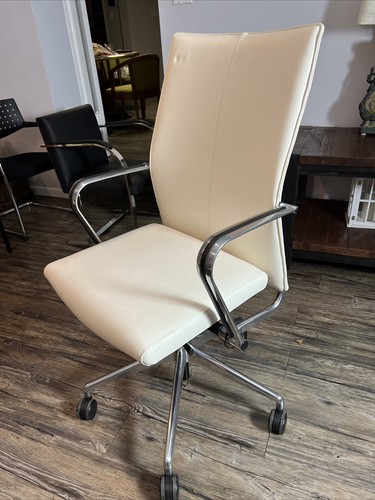 Davis Body Active Chair - Picture 3 of 12