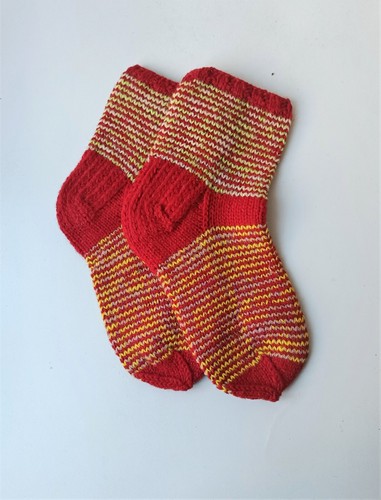 Size 5-6 1/2 women 4-5 1/2 men US/36-37 EU Hand knitted socks - Picture 2 of 5