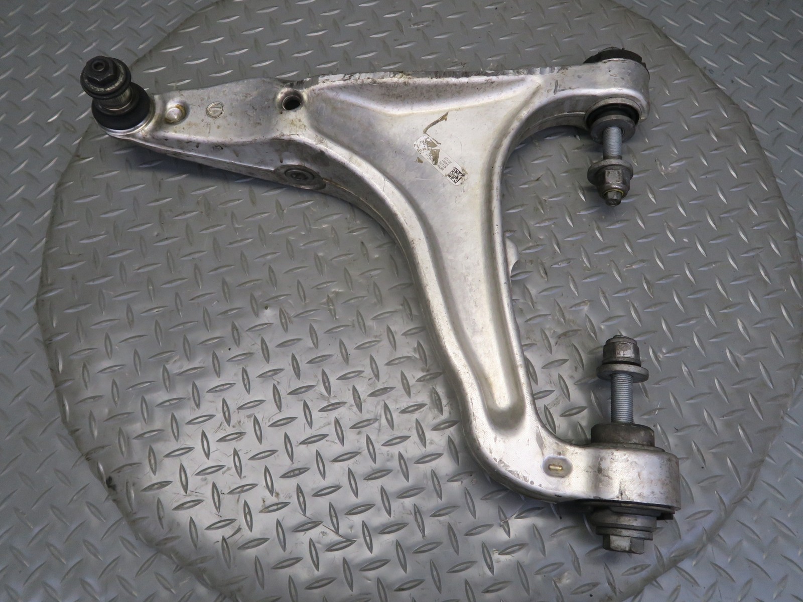 2017-2020 MASERATI LEVANTE M161 FRONT LEFT SUSPENSION LOWER CONTROL ARM