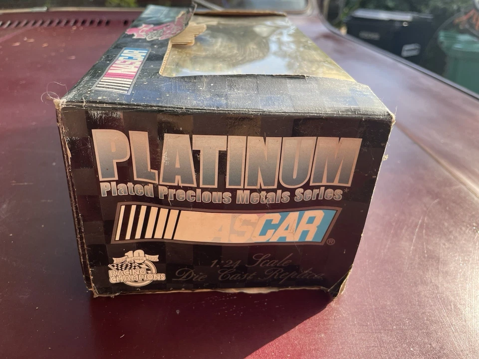 Nascar #77 Racing Champions 50TH Ann Platinum Plated 1:24 Robert Pressley in box - Image 3 of 4
