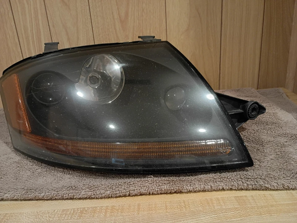 Faro Audi TT 2000-2006 HID xenón lado derecho del pasajero genuino OEM bonito Foto 3 de 4