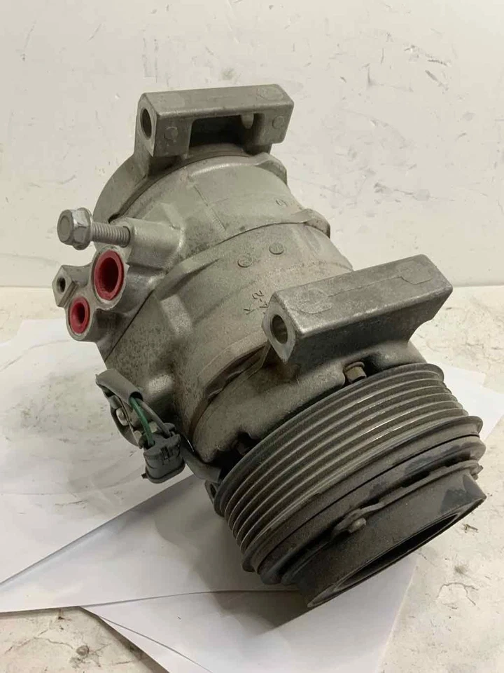 Compresor de aire acondicionado camioneta Chevrolet Silverado C1500 03-10 10364875 4,3 L 6 cilindros tracción trasera Foto 2 de 4