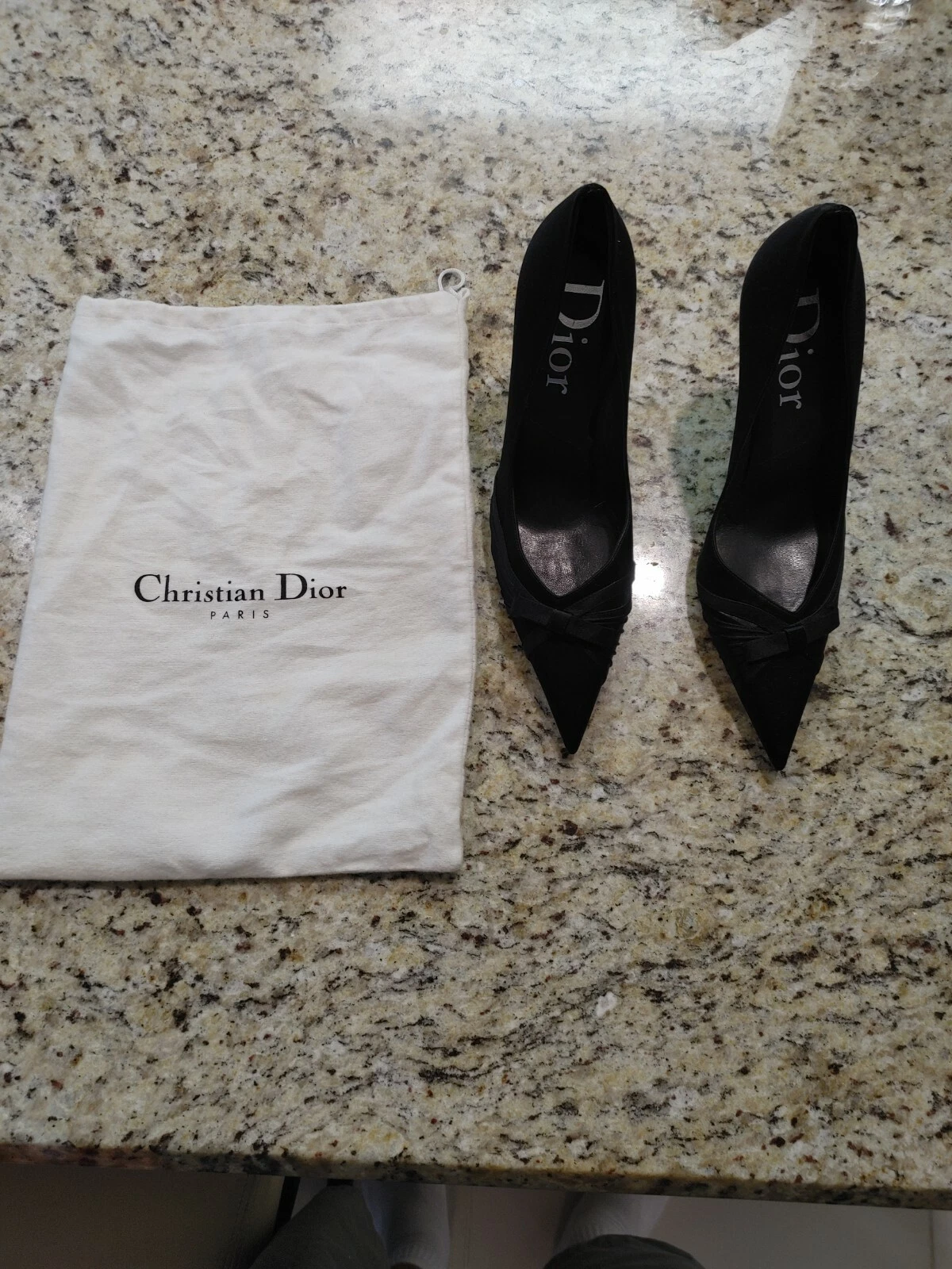 Chaussures à escarpins Christian Dior Boudior taille 39. Jamais porté à l'état prestin. 