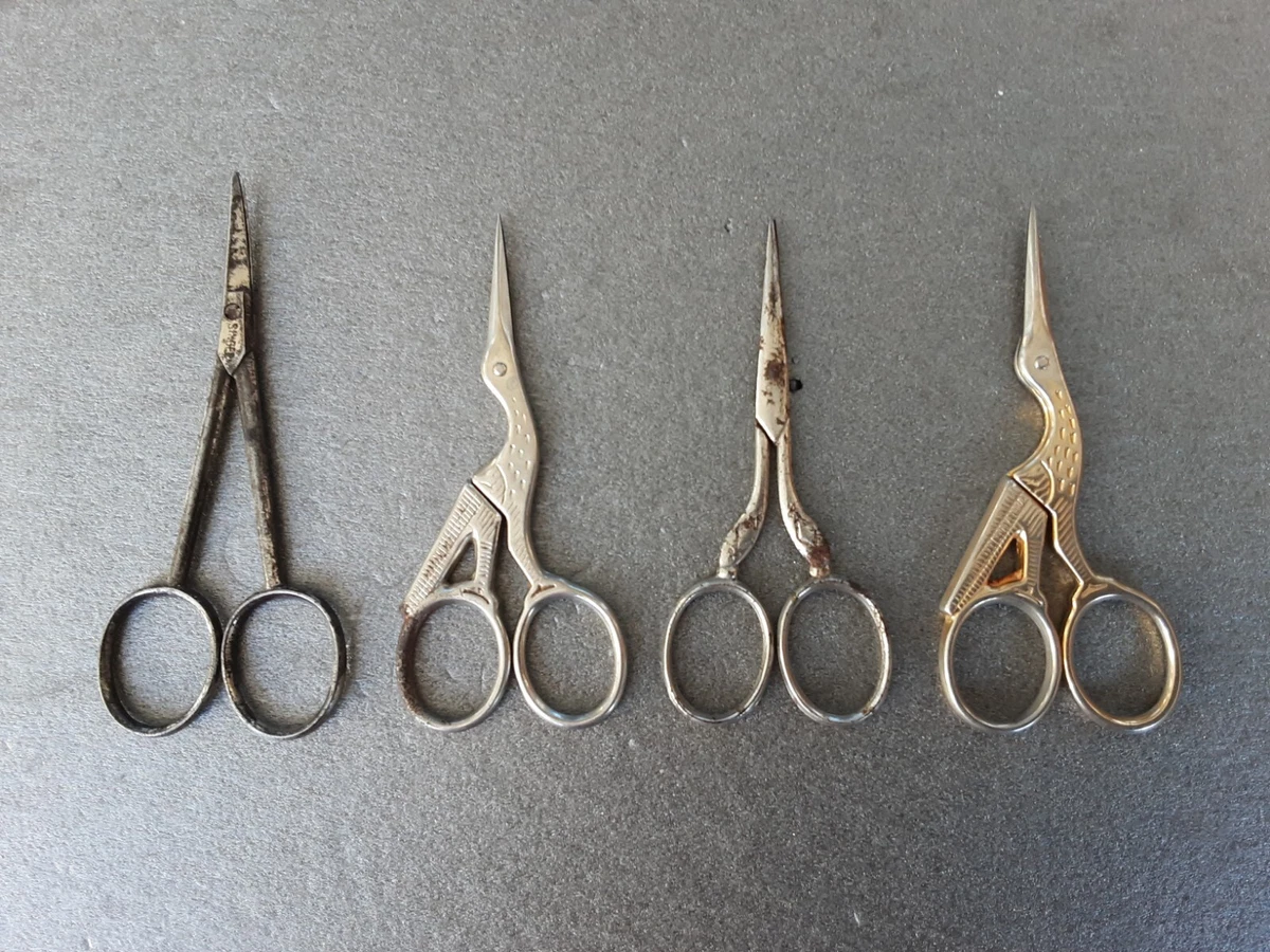 Lot of 4 Vintage Small Sewing Scissors Solingen Singer Premax