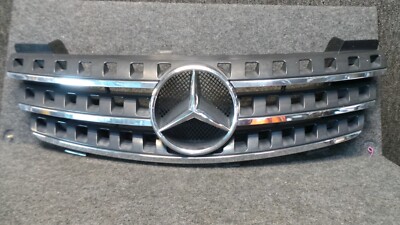P79-212 * Mercedes-Benz W164 ML-Klasse Kühlergrill Grill Original  