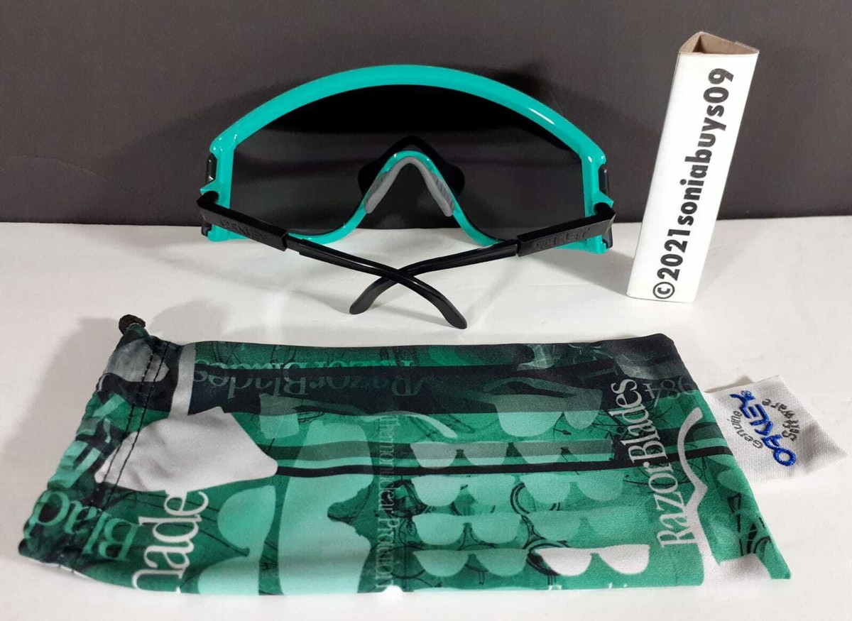 Oakley Men