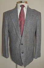 HAGGAR GRAY/BLACK PLAID WOOL BLEND 2 BUTTON SPORT COAT SIZE 42R