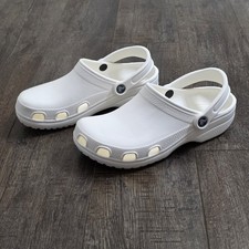 Crocs Classic White Clogs Men's Size 6 Women's Size 8 No Top Holes Worn Once