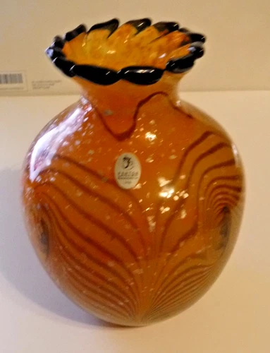 Fenton Connoisseur Dave Fetty Signed "Cut Flowers" Vase (2001)