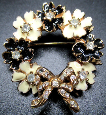CINER Black & White Enamel Rhinestone Floral Wreath Vintage Pin Brooch