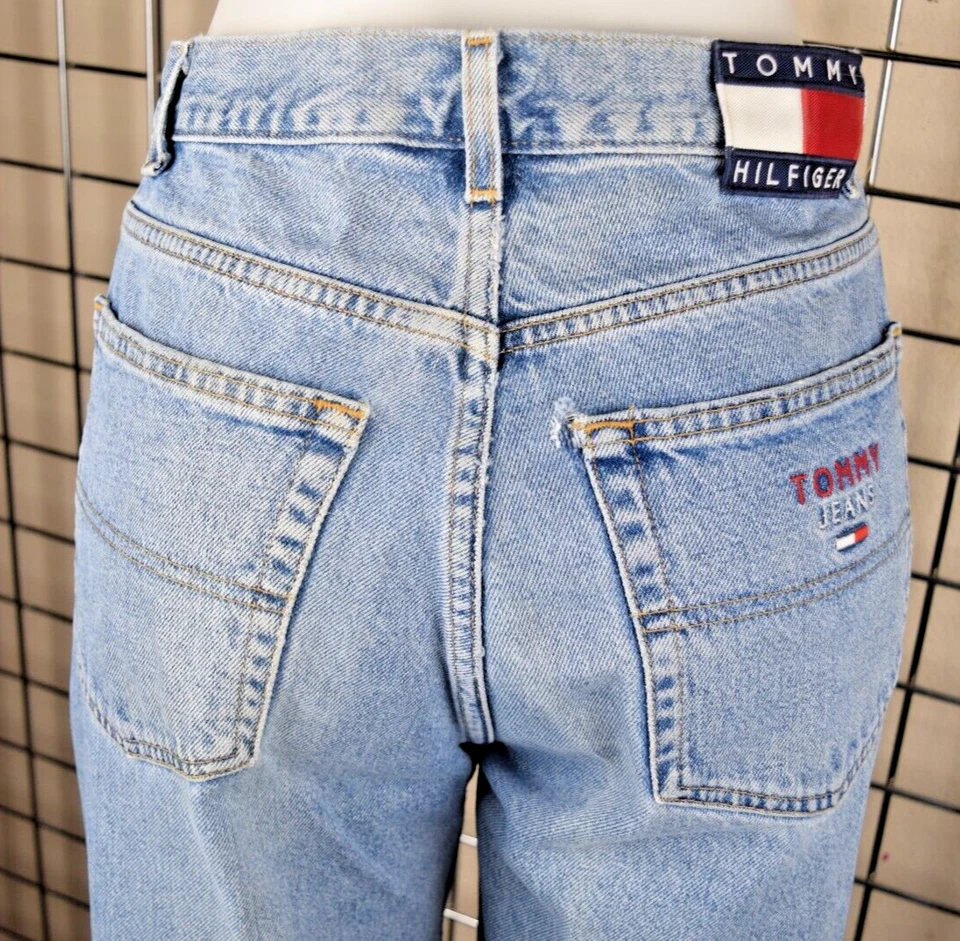 Jeans Tommy Hilfiger Vintage 32 x 31 Azul Años 90 Cintura Alta Bandera Logo Pierna Ancha Foto 4 de 4