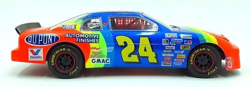 Racing Champions 1/18 Scale 09400-09428 - 1995 Chevrolet Monte Carlo DuPont #24 - Picture 3 of 5