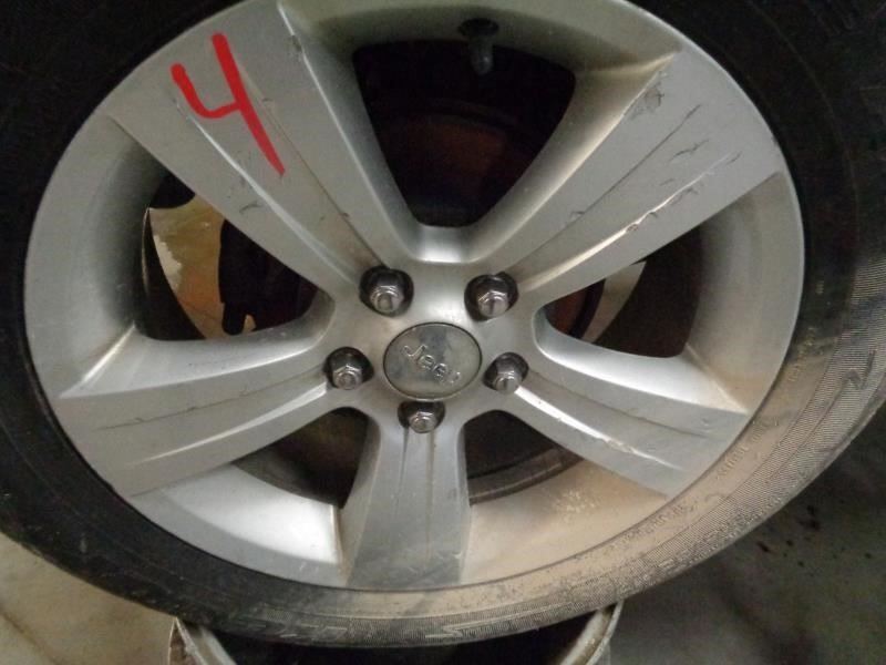 Vertical Silver Rear Door Handle for 2011-2017 Jeep Compass - Classic Wheel Style 1827975