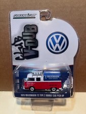 1/64 GREENLIGHT V-DUB CLUB 1976 VOLKSWAGEN T2 TYPE 2 DOUBLE CAB PICKUP RED/WHITE