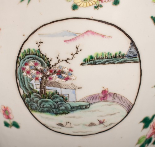 Eine Große Famille Rose Porzellan Vase , China 19. Jh. Qing Daoguang / Xianfeng - Bild 7 von 12