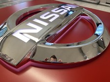 insegna logo auto nissan luminosa
