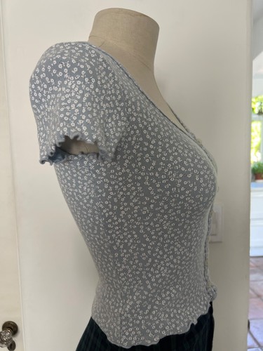 Brandy Melville Blue Floral Print Pointelle Top, One Size, 100% Cotton - Picture 4 of 7