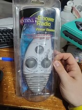 Sentry White Water Resistant Hang On Shower Radio AM / FM New In Package