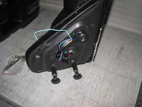 AERDM Towing Mirrors Comp/with Ford F150 04-14 with this mirrors exact options - Picture 8 of 14