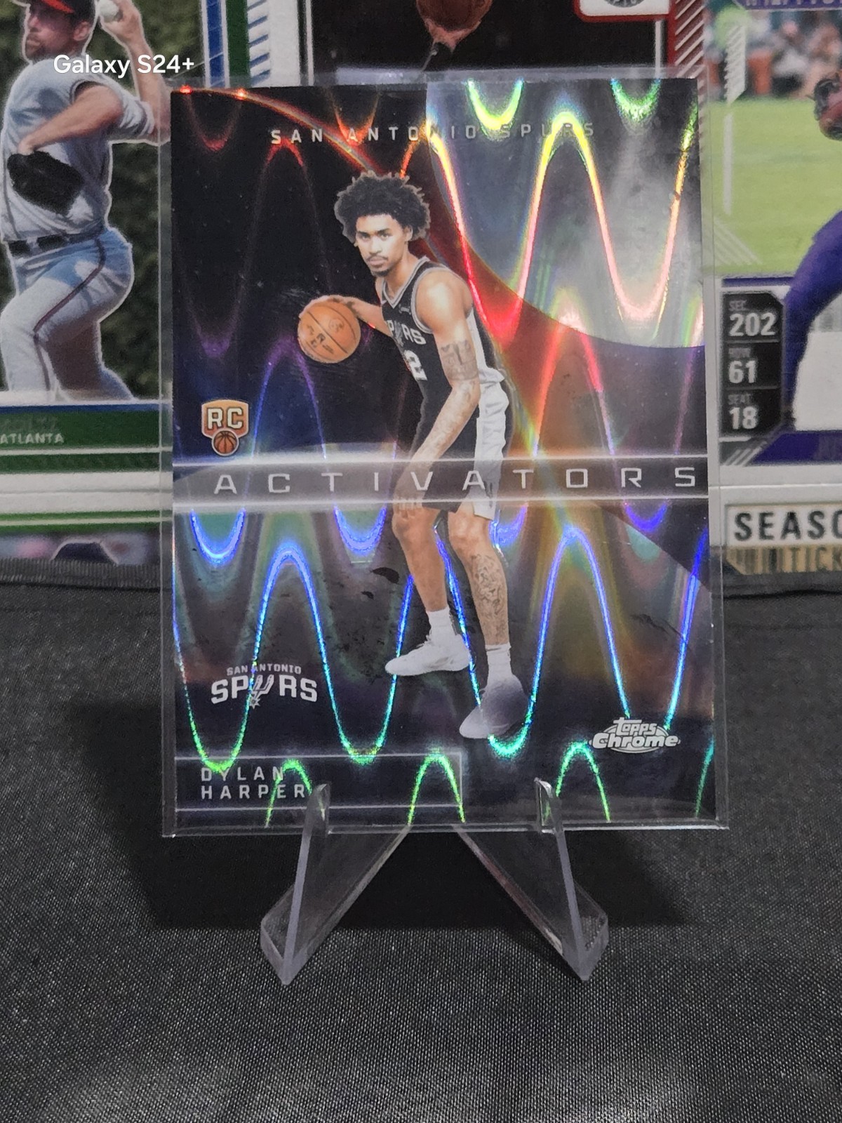 Dylan Harper 2025-26 Topps Chrome Activators Raywave RC Spurs #AC-12 -1.8 (76)