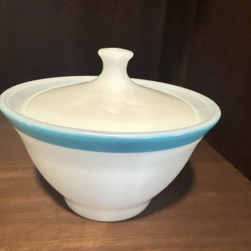 VTG PYREX MILK GLASS TURQUOISE BLUE BAND SUGAR BOWL W/LID