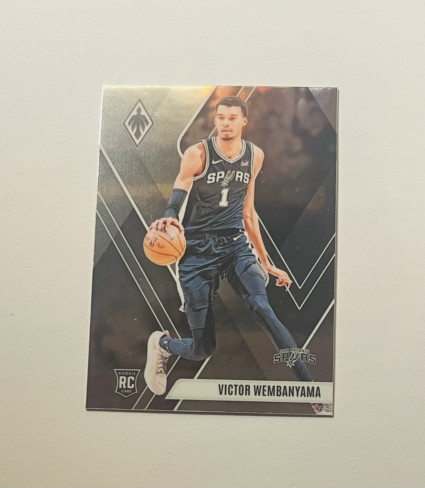 2023-24 Panini Phoenix - Rookies Victor Wembanyama #256 (RC)