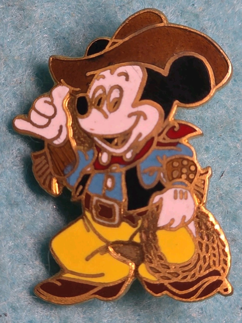 Old Cowboy Mickey with Rope Tipping Hat Safety-Pin Disney Brooch Clasp Pin 4845