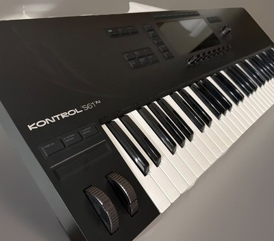 Native Instruments Kontrol S61 MK3 61-Key MIDI Keyboard Controller