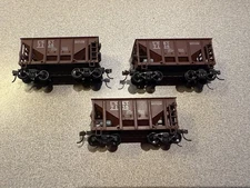 LS&I Railroad HO Scale Ore Hopper Car Roundhouse w/ Knuckle Couplers--Lot of 3--
